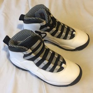 Air Jordan's 10's size 4 boys